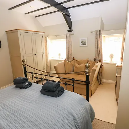 بيت للعطل White Swan *