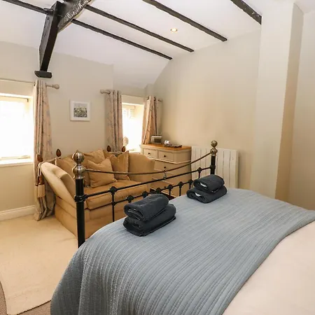 بيت للعطل White Swan *